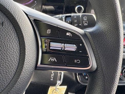 Certified 2025 Kia Seltos LX AWD/4WD image 17