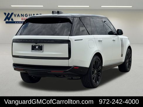 Used 2025 Land Rover Range Rover SE AWD/4WD image 3