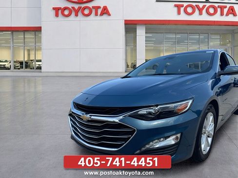 Used 2025 Chevrolet Malibu LT FWD image 11
