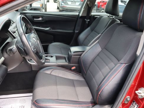 Used 2017 Toyota Camry SE FWD image 21