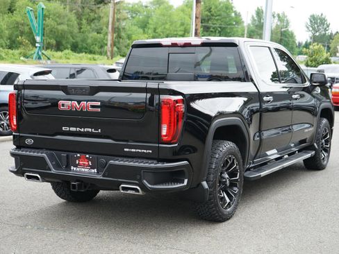 Used 2020 GMC Sierra 1500 Denali w/ Denali Premium Package AWD/4WD image 5