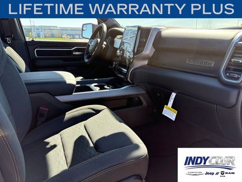 New 2026 RAM 1500 4x4 Crew Cab image 14