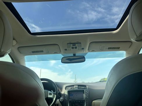 Used 2011 Lexus IS 250 w/ Premium Pkg Value Edition image 21