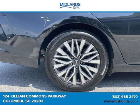 Used 2024 Nissan Altima 2.5 SV FWD image 7
