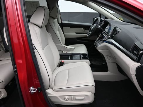 Certified 2025 Honda Odyssey Touring image 28