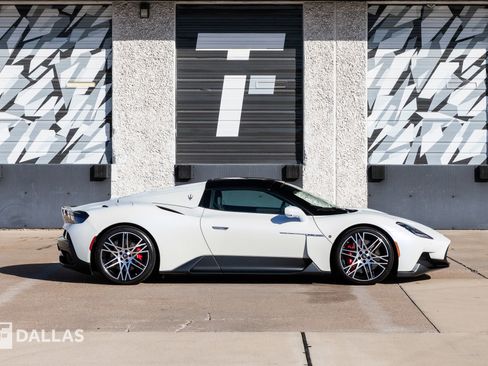 Used 2024 Maserati MC20 Cielo image 20