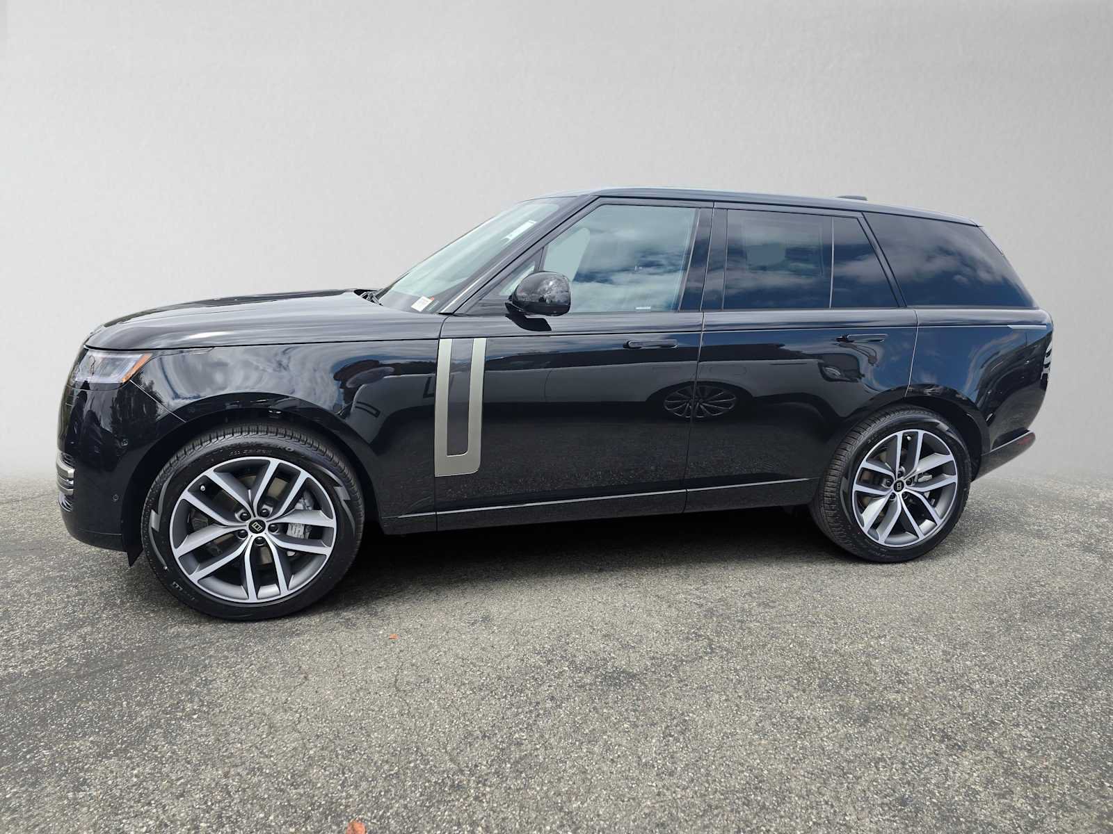 New 2027 Land Rover Range Rover SE AWD/4WD image 2
