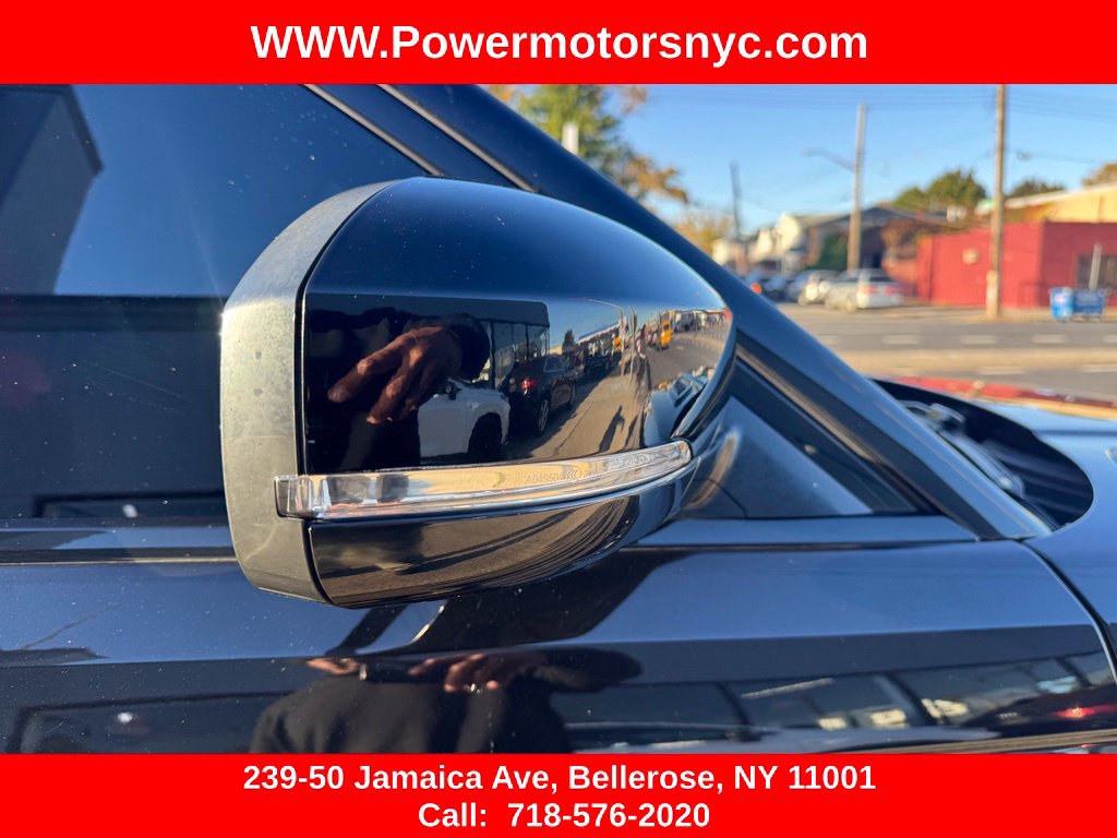 Used 2017 Land Rover Range Rover Sport SE AWD/4WD image 11