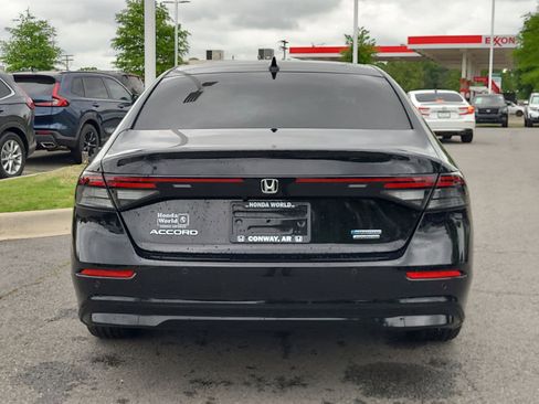Certified 2023 Honda Accord Touring image 4