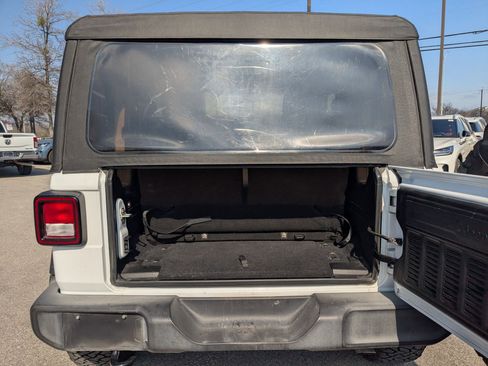 Used 2018 Jeep Wrangler Sport image 20