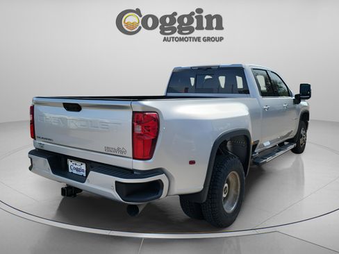 Used 2020 Chevrolet Silverado 3500 High Country image 4