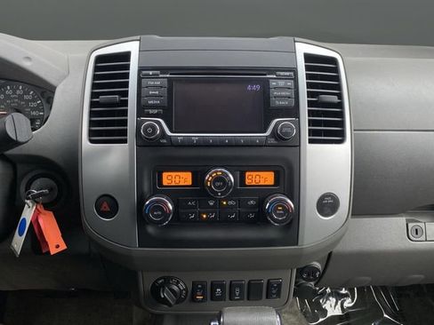 Used 2017 Nissan Frontier SV w/ SV Value Truck Package image 8