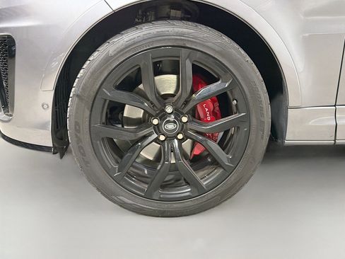 Used 2022 Land Rover Range Rover Sport SVR image 19