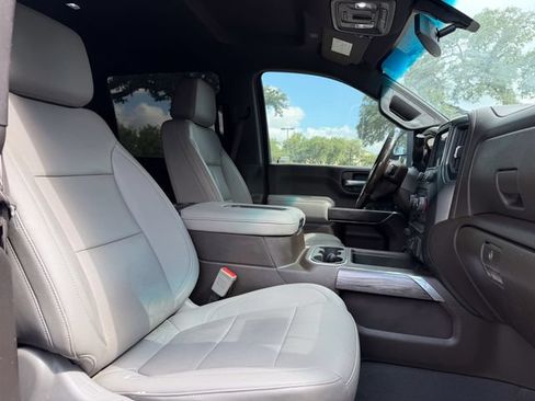 Used 2022 Chevrolet Silverado 2500 LTZ w/ LTZ Convenience Package AWD/4WD image 16