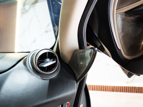 Used 2018 McLaren 720S Luxury RWD image 24