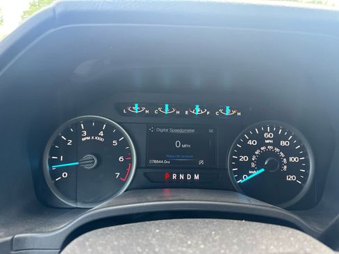 Used 2018 Ford F150 XLT w/ Equipment Group 302A Luxury AWD/4WD image 8