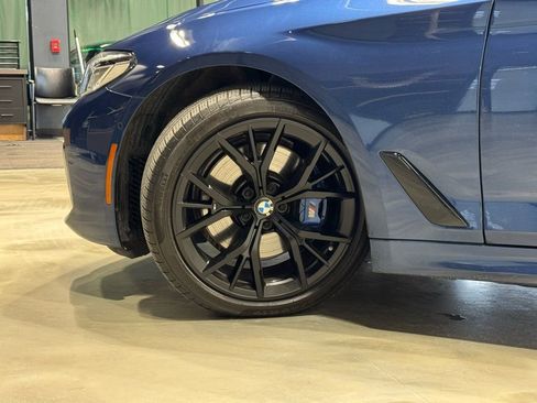 Certified 2023 BMW 530i xDrive w/ M Sport Package image 7