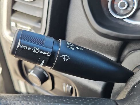 Used 2024 RAM 3500 Tradesman w/ Chrome Appearance Group image 27