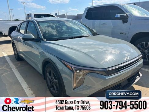 Used 2025 Kia K4 FWD image 1