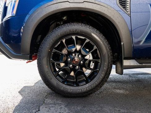 New 2026 Nissan Armada PRO-4X w/ Captain's Chari Seat Package AWD/4WD image 7