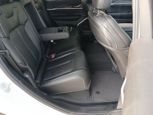 New 2026 Jeep Grand Cherokee Limited w/ Limited Altitude Package image 23