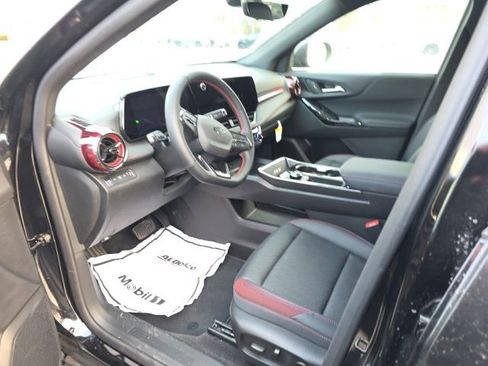 Used 2025 Chevrolet Equinox RS w/ Safety and Technology Package image 19