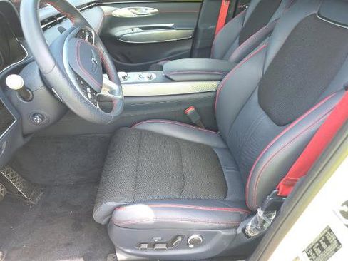 Used 2025 Genesis GV70 3.5T Sport AWD/4WD image 7
