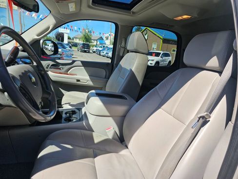 Used 2009 Chevrolet Tahoe LT w/ Luxury Package image 26