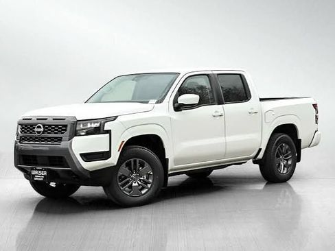 Used 2026 Nissan Frontier SV RWD image 1