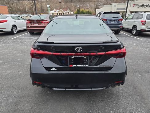 Used 2020 Toyota Avalon Touring w/ Advanced Safety Package FWD image 4