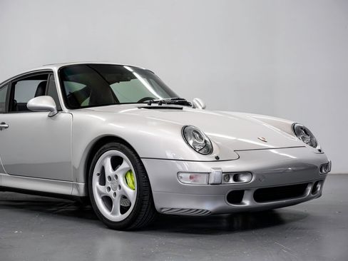 Used 1998 Porsche 911 Carrera S RWD image 39