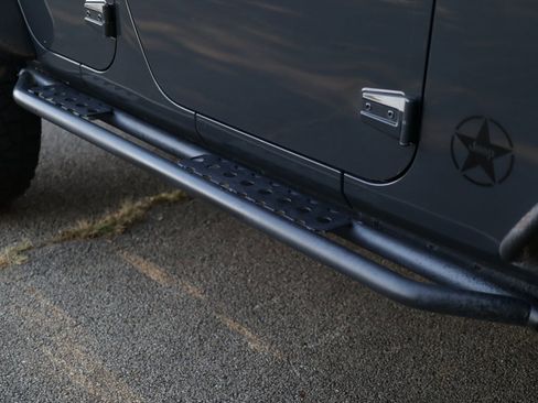 Used 2016 Jeep Wrangler Unlimited Rubicon w/ Connectivity Group image 33