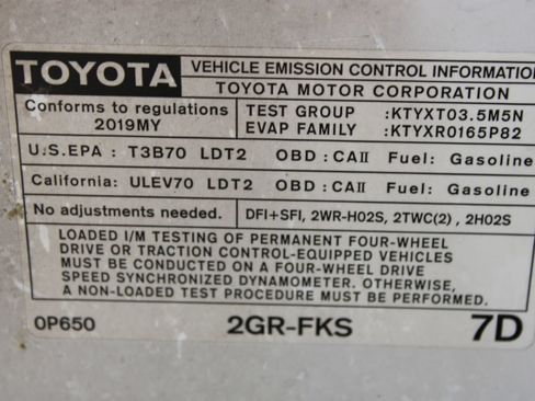 Used 2019 Toyota Tacoma TRD Off-Road RWD image 32