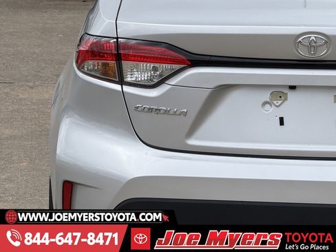 Certified 2026 Toyota Corolla LE image 10