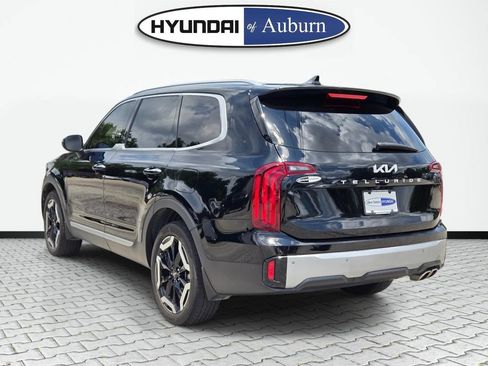 Used 2025 Kia Telluride S FWD image 9
