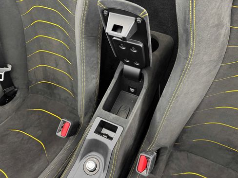 Used 2023 Maserati MC20 Spyder image 23