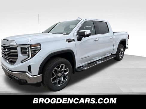 New 2026 GMC Sierra 1500 SLT image 4