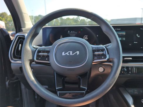 Used 2024 Kia Sorento LX FWD image 29