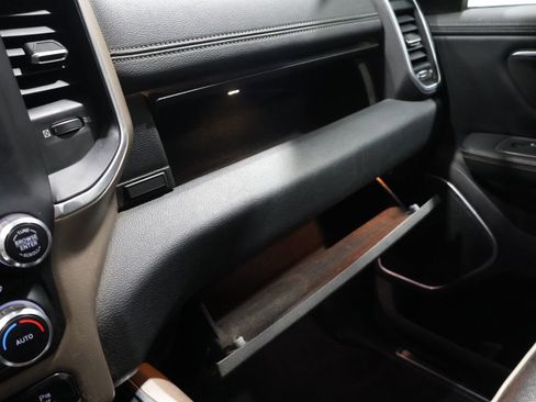 Used 2019 RAM 1500 Laramie image 30