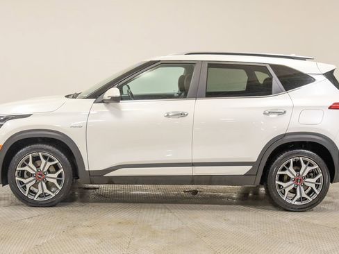 Used 2022 Kia Seltos SX w/ Sunroof Package image 6