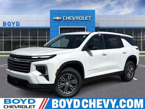 New 2026 Chevrolet Traverse LT image 1