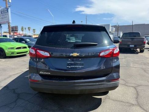 Used 2019 Chevrolet Equinox LS FWD image 4
