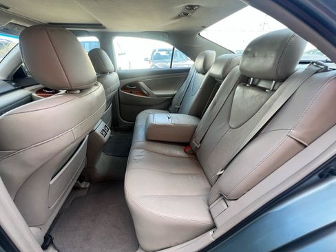 Used 2011 Toyota Camry XLE w/ XLE Extra-Value Pkg #2 FWD image 29