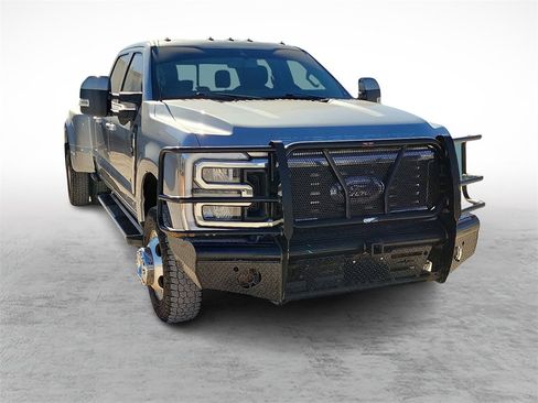 Used 2023 Ford F350 Lariat w/ FX4 Off-Road Package image 2