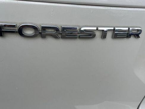 Used 2018 Subaru Forester 2.5i Touring AWD/4WD image 26