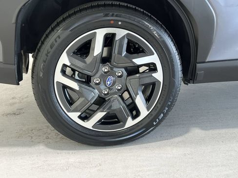 Certified 2025 Subaru Forester Premium AWD/4WD image 10