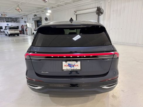 Used 2024 Lincoln Nautilus Black Label image 27