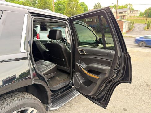 Used 2017 GMC Yukon Denali w/ Open Road Package AWD/4WD image 19