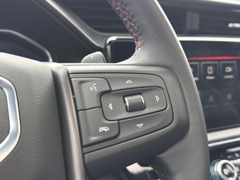 Used 2025 GMC Sierra 1500 AT4X w/ AT4X AEV Edition image 18