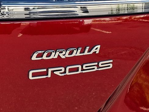 Certified 2025 Toyota Corolla Cross XLE w/ Convenience Package AWD/4WD image 29